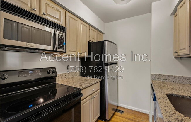 2 beds, 2.5 baths, 1,452 sqft, $3,400