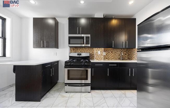 21 47 33 ST