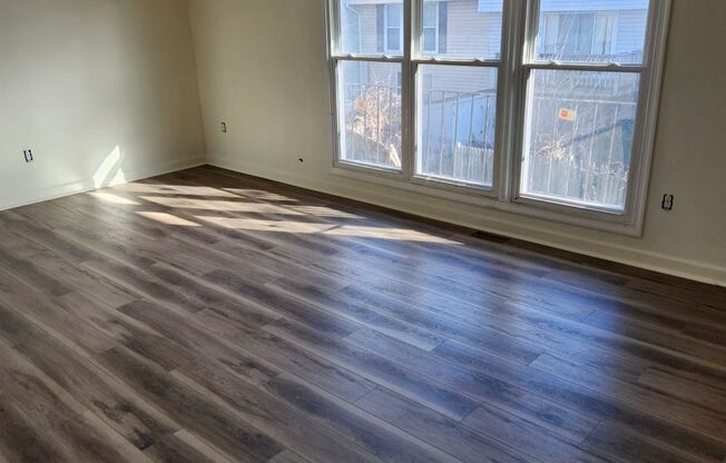 3 Bedroom, 1.5 Bathroom End of Group Townhome In Edgewood