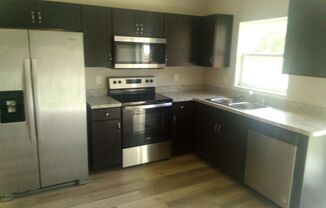 3 beds, 2 baths, $1,650