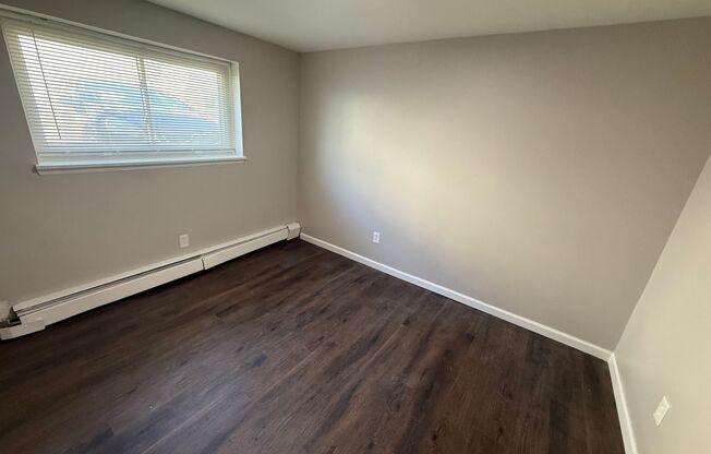1 bed, 1 bath, 500 sqft, $925, Unit 106