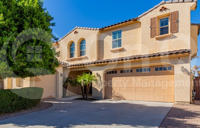 2872 E REDWOOD PL