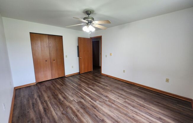 2 beds, 1 bath, $1,500