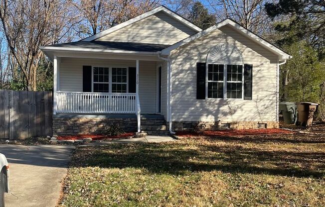 Updated 3 Bedroom Convenient to Shopping & Restaurants - Move in Ready!