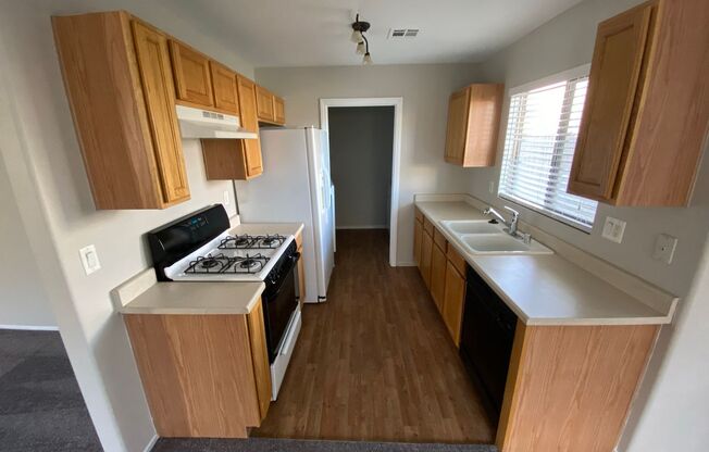 Open Floor Plan, 3-Bedroom/2Bath!