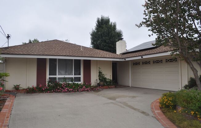 SAN CARLOS SINGLE FAMILY DETACHED HOME “ONE LEVEL” MINT CONDITION JUST $4,695.00 PER MONTH