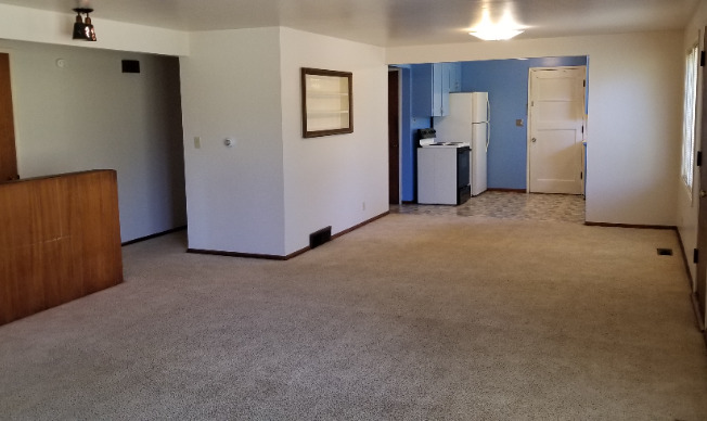 9128 48 AVE S