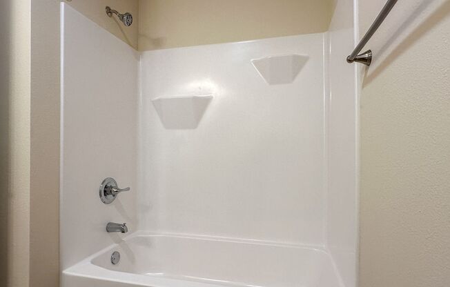 1 bed, 1 bath, 797 sqft, $1,150, Unit RO 10121-60