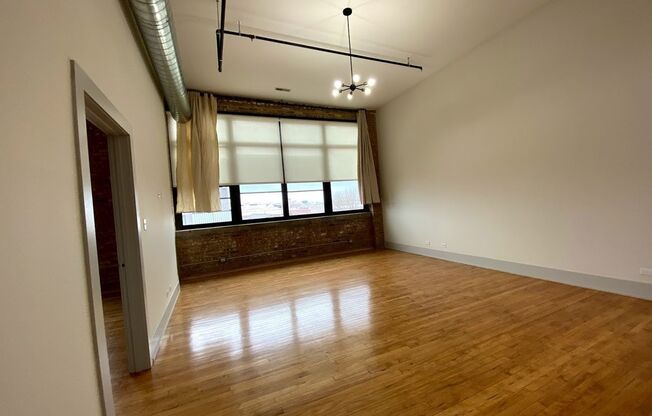 2 beds, 2 baths, 1,300 sqft, $2,895, Unit 1432-313