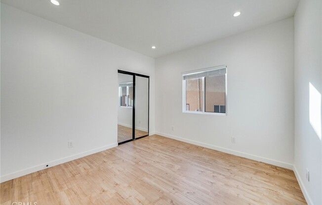 3261 CITY TERRACE DR