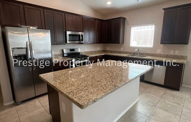 3BD+Den/3BA Marana Home With Wonderful Community Amenities!