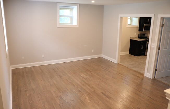 2 beds, 1.5 baths, $2,695, Unit 2-1