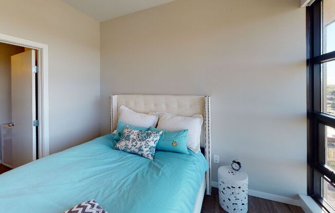 1 bed, 1 bath, 567 sqft, $1,625, Unit 907