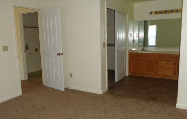 Three Bedroom Coming Available in South Yuba City