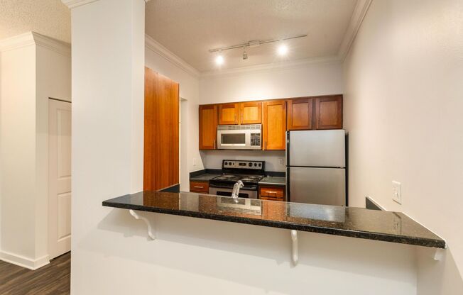 1 bed, 1 bath, 423 sqft, $1,650, Unit 707