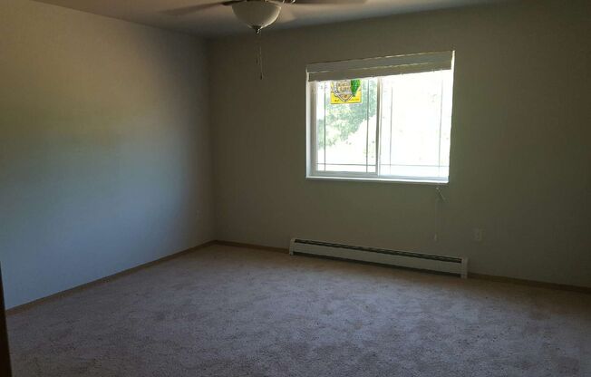 2 beds, 2 baths, 1,076 sqft, $1,475, Unit 4312-12