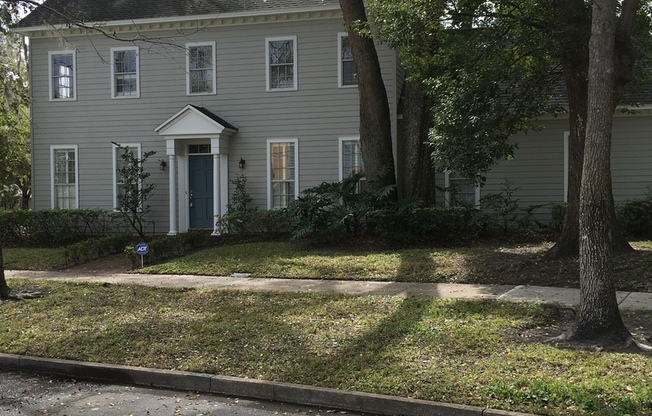 3 Story Home in Heart of Delaney Park