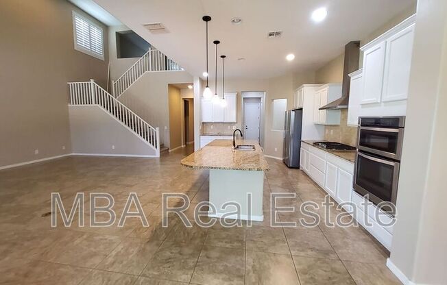 1965 E CRES WAY