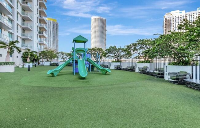 1 bed, 1 bath, $2,750, Unit Apt 2210