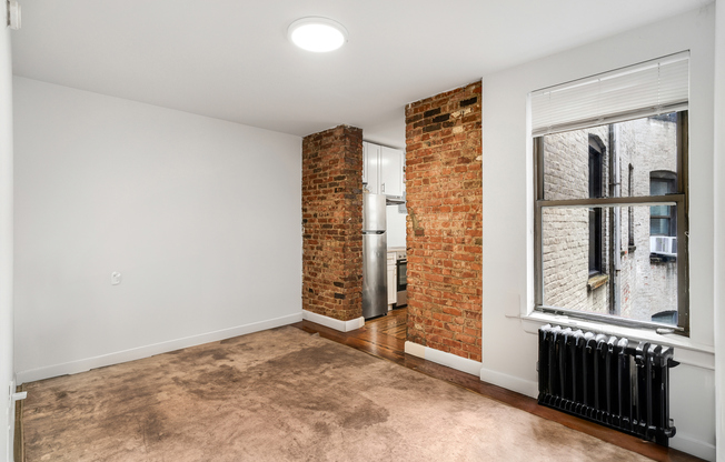 1 bed, 1 bath, $3,300, Unit 22