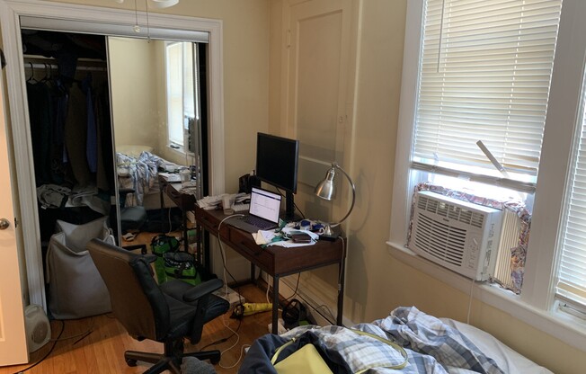 3 beds, 1 bath, $3,450, Unit A