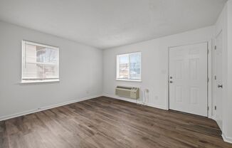 2 Bedroom/ 1 Bath apartment