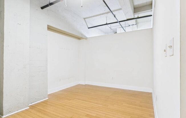 1 bed, 1 bath, 631 sqft, $1,150, Unit 109