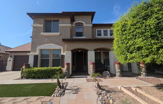 5 Bedroom Home in the Montelena Neighborhood near E Ocotillo Rd and S Ellsworth Rd!