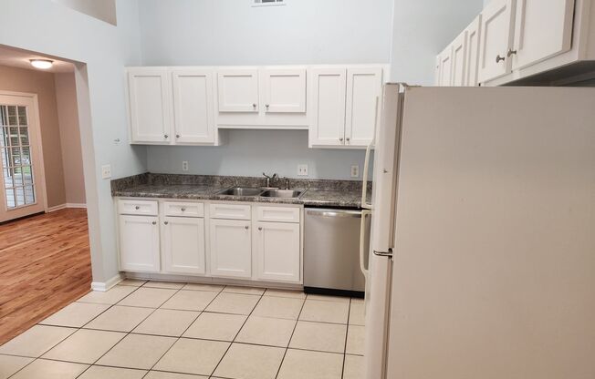 3 beds, 2 baths, $1,650