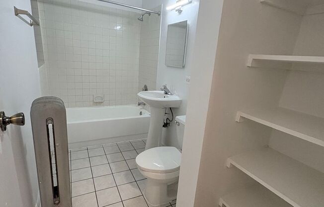 1 bed, 1 bath, 744 sqft, $1,125, Unit CA 137-2S