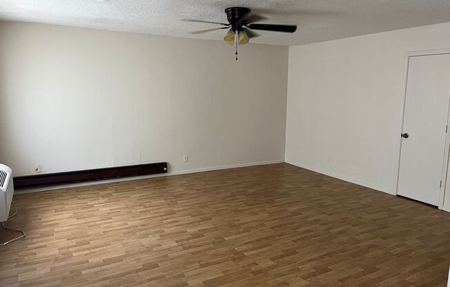 2 beds, 1 bath, $595