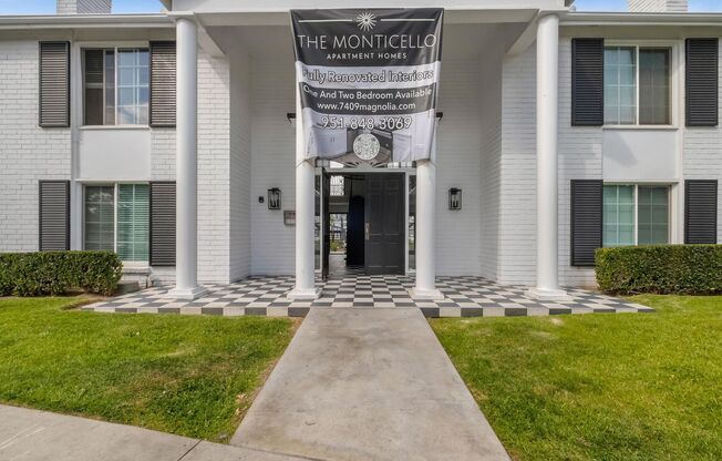 1 bed, 1 bath, 650 sqft, $1,950, Unit 220