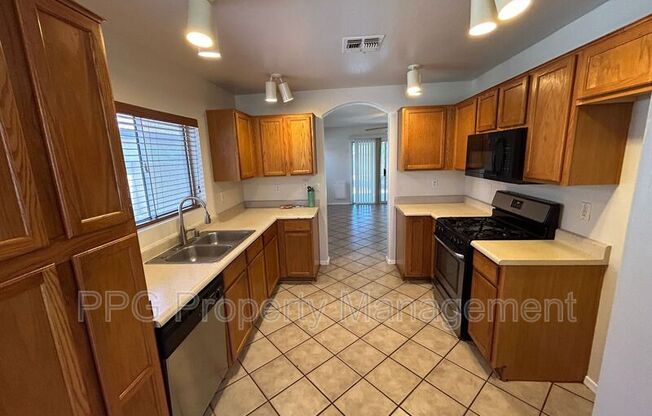12521 W MYER LN