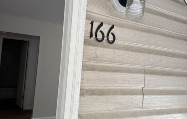 2 beds, 1 bath, 940 sqft, $1,125, Unit 166J