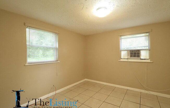 2 beds, 1 bath, 700 sqft, $1,025