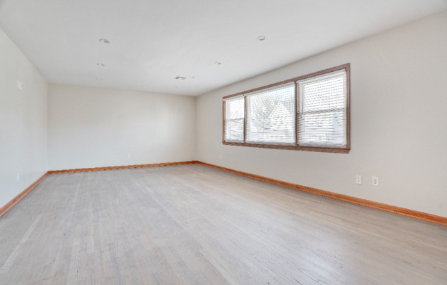 414 ELM ST