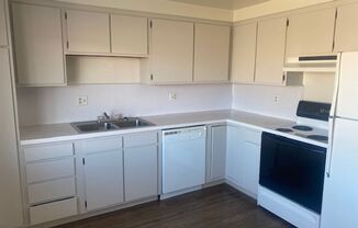 2 beds, 2 baths, 1,094 sqft, $1,500, Unit 5