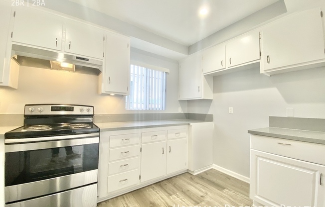 11502 Eucalyptus Ave