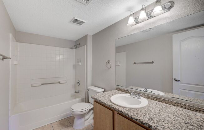 3 beds, 2 baths, $1,495, Unit # 2065