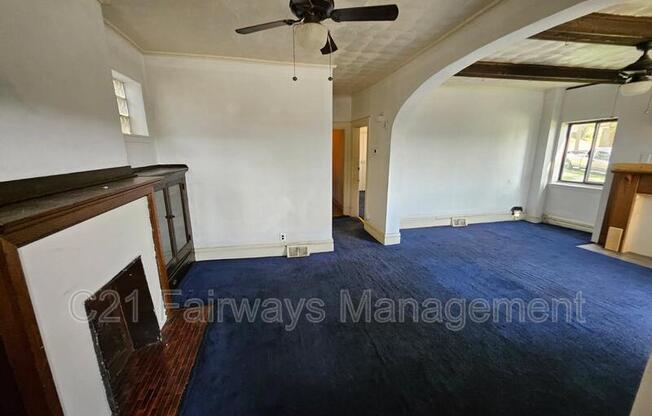 1907 DELAWARE AVE