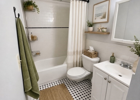 2 beds, 1 bath, 865 sqft, $3,300, Unit 201