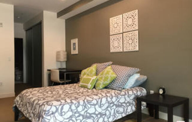 2 beds, 2 baths, 990 sqft, $2,780, Unit 232