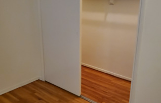 7150 W 85 ST
