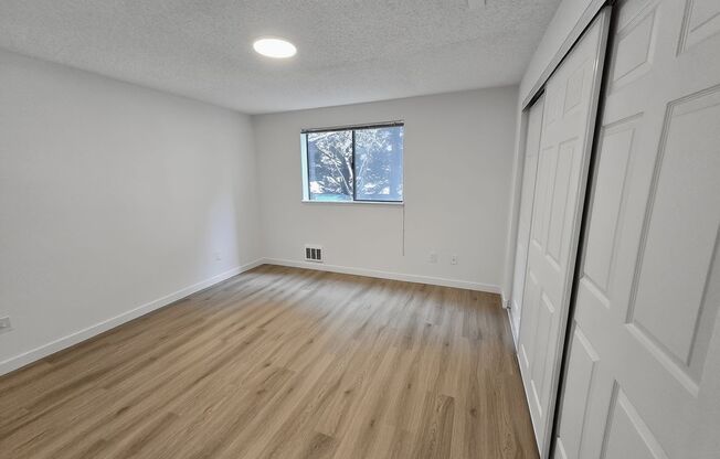 2 beds, 1 bath, 950 sqft, $2,195, Unit 108