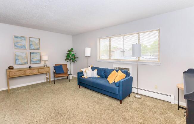 1 bed, 1 bath, 560 sqft, $641
