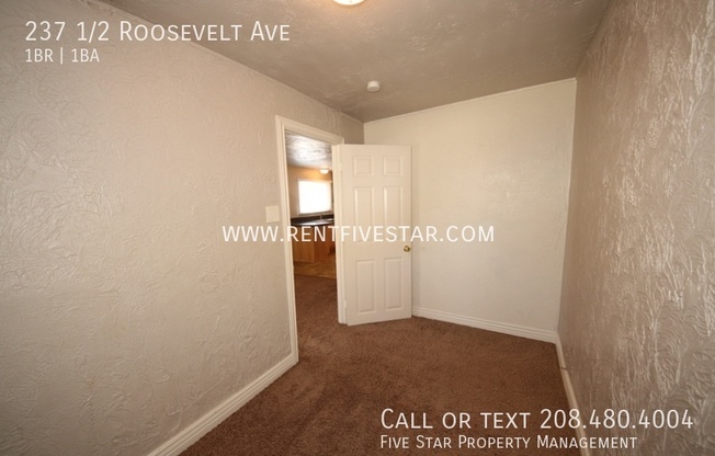 237 1/2 ROOSEVELT AVE