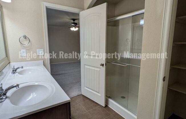 3 beds, 2 baths, $1,800