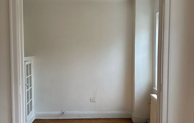 Studio, 1 bath, 301 sqft, $1,425, Unit Wellington 909
