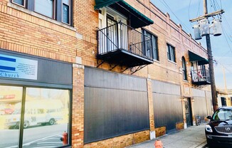 334 E. Oak Street