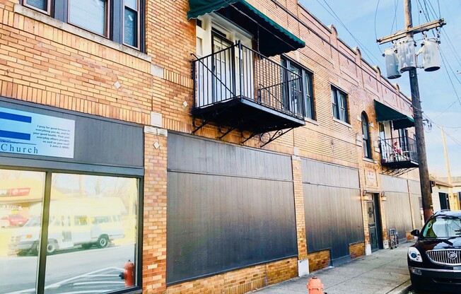 334 E. Oak Street